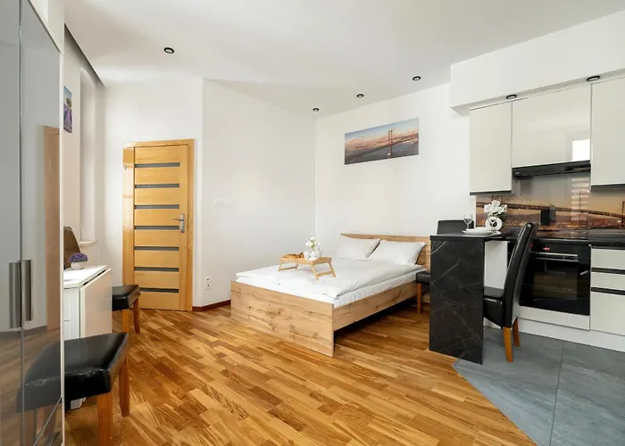 Przytulne Studio Very Berry W Centrum Poznania By Noclegi Renters