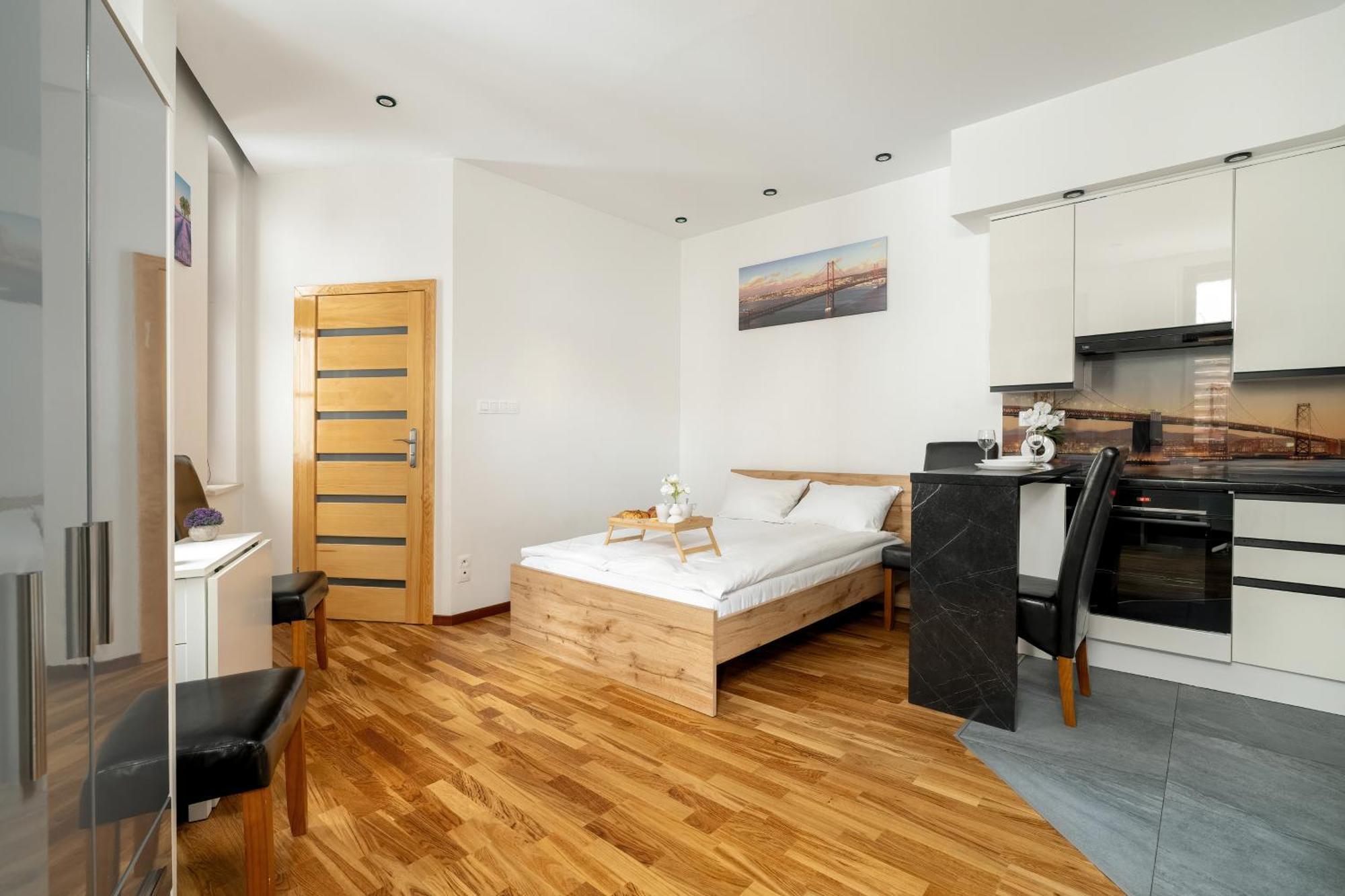Przytulne Very Berry W Centrum Poznania By Renters Apartment *