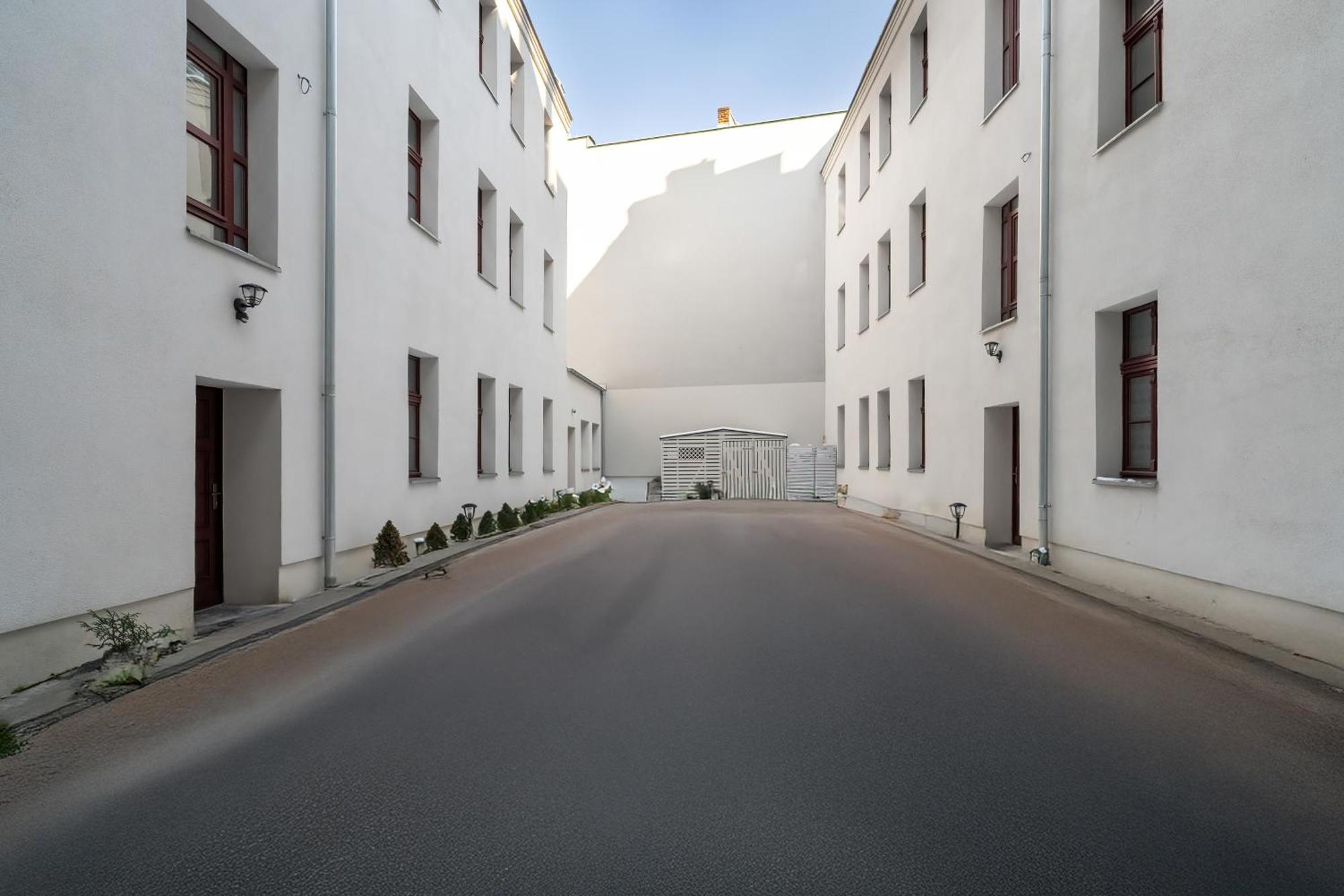Przytulne Very Berry W Centrum Poznania By Renters Apartment